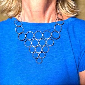 Metal Linked Rings Necklace